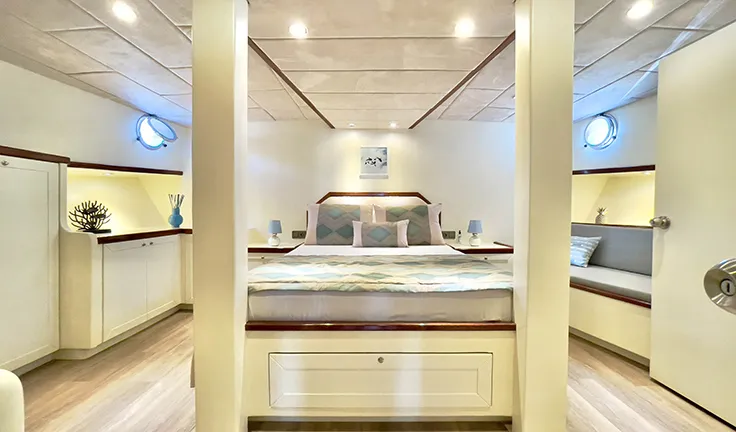 DERYA DENIZ Master cabin