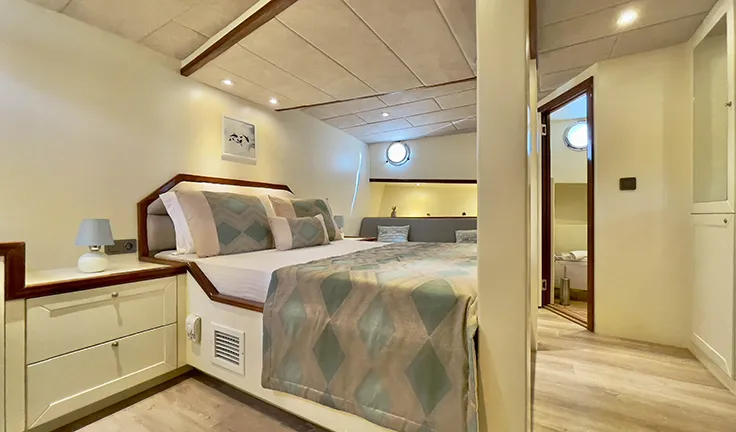 DERYA DENIZ Master cabin