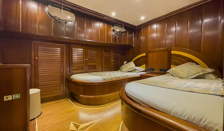 DIVA DENIZ Twin cabin