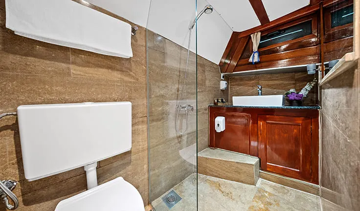 ELEGANZA Double cabin en suite