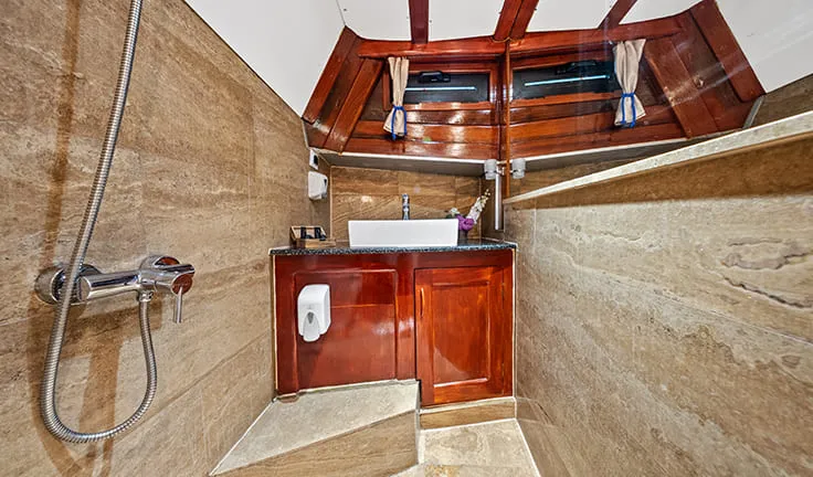 ELEGANZA Double cabin en suite