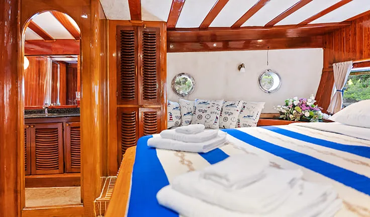 ELEGANZA Master cabin