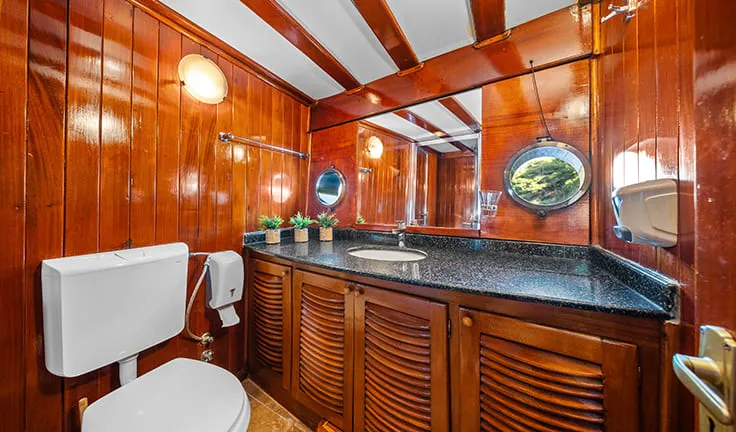 ELEGANZA Master cabin en suite
