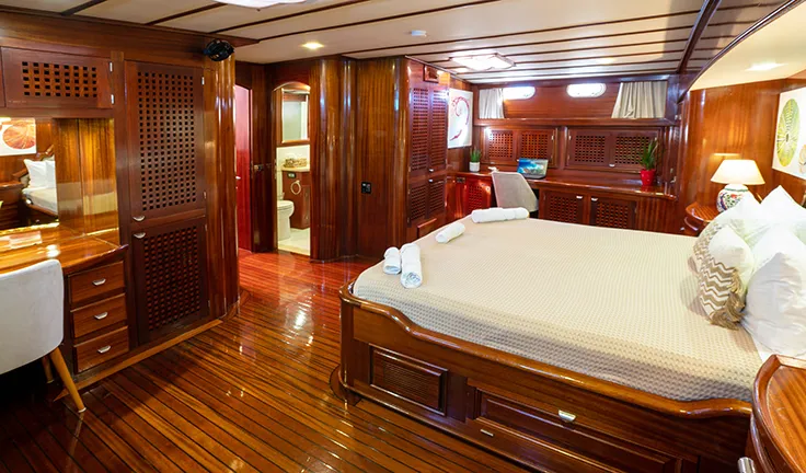 ELIANORA Master cabin