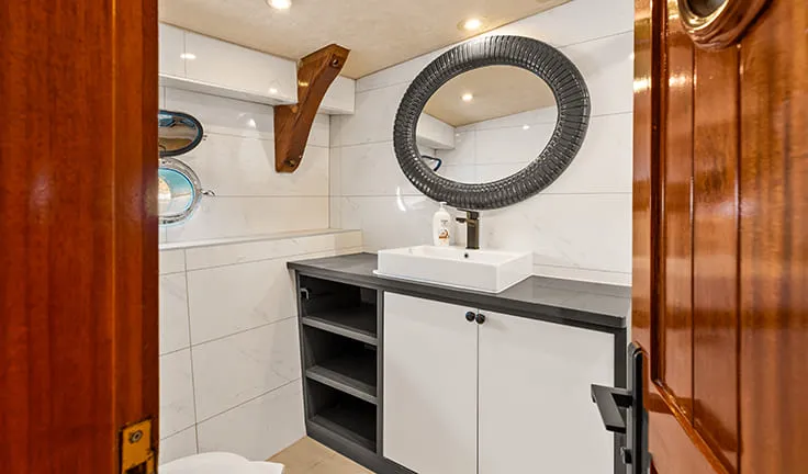 ESMA SULTAN Bathroom