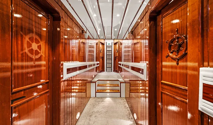 ESMA SULTAN Hallway