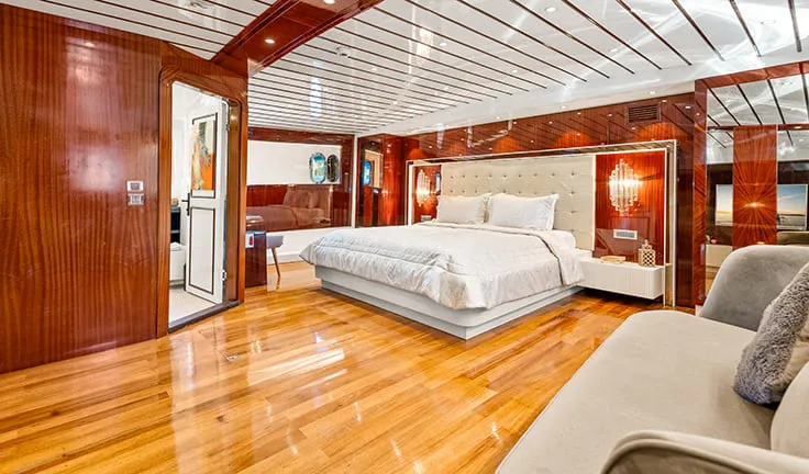 ESMA SULTAN Master cabin