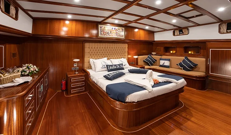 ESTRELLA DE MAR Master cabin