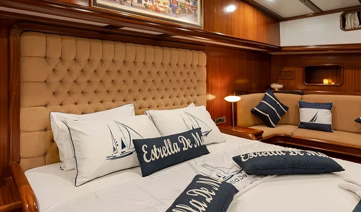 ESTRELLA DE MAR Master cabin