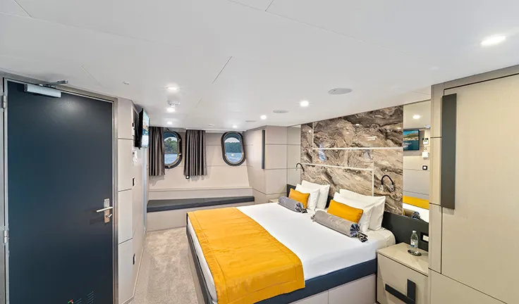FREEDOM Double cabin