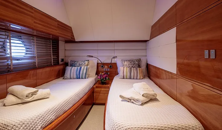 GEORGE V Twin cabin