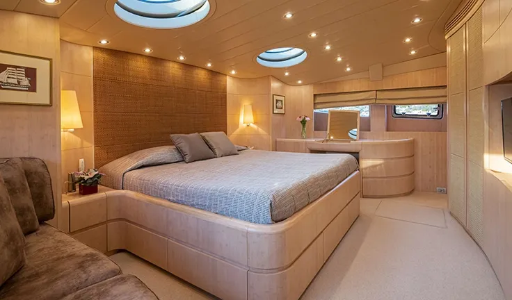 GLAROS Double cabin