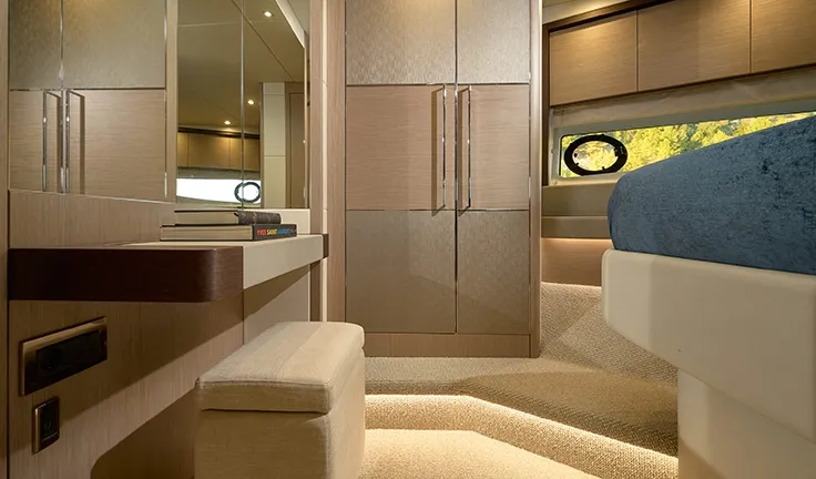 HIDEAWAY Double cabin