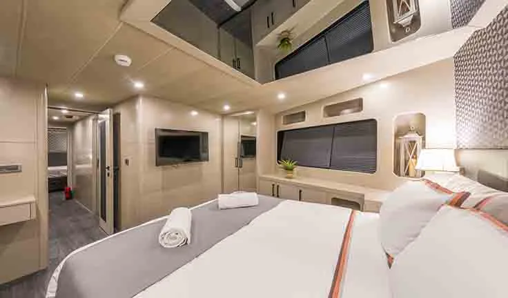 JUNIOR SIMAY Double stateroom