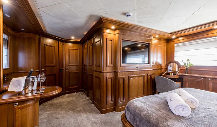 KLOBUK Master stateroom