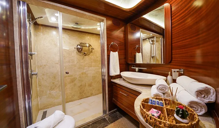 LA BELLA VITA Bathroom