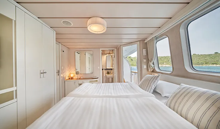 LA PERLA Double cabin