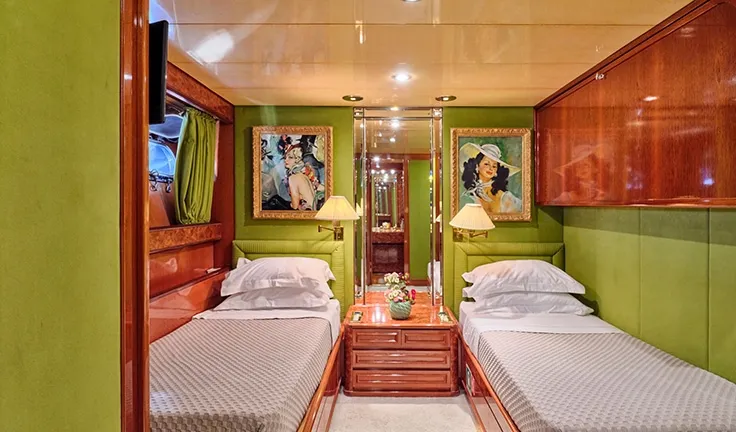 LADY RINA Twin cabin