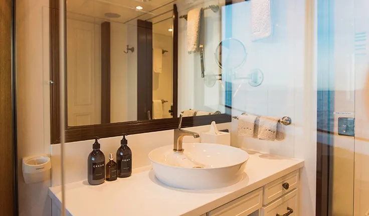 LADY TRUDY Master cabin bathroom