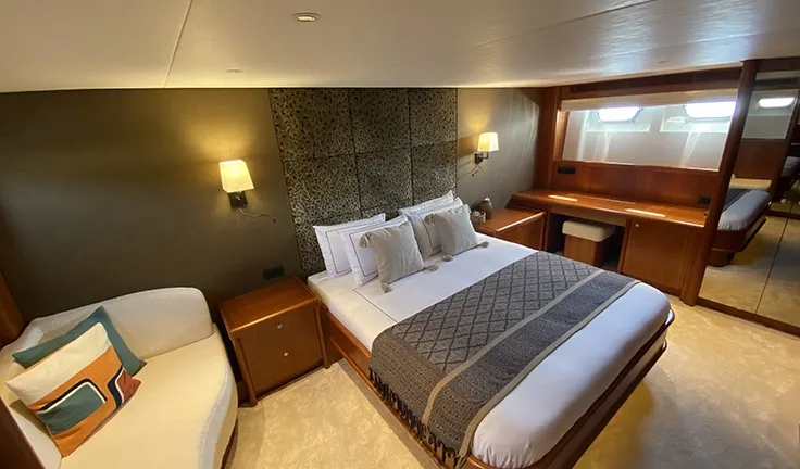 LAS NINAS Double cabin