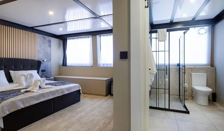 LIMITLESS Double cabin