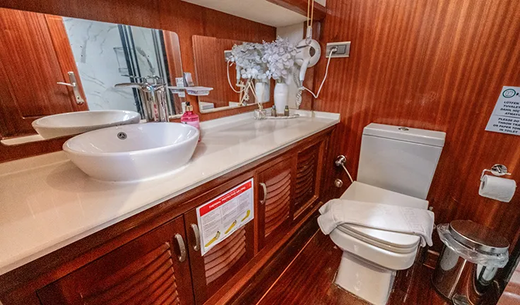 LUCE DEL MARE Bathroom