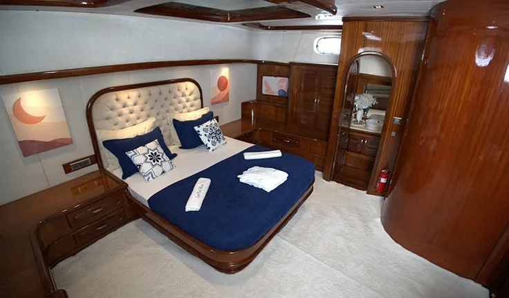 LUCE DEL MARE Master cabin
