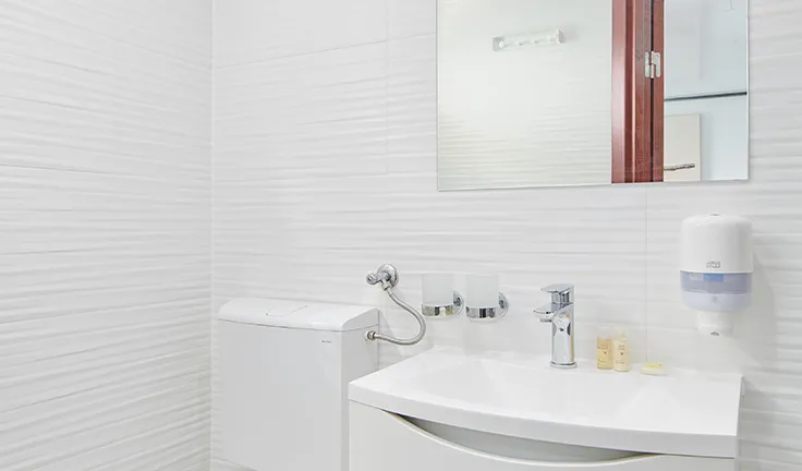 LUPUS MARE Bathroom