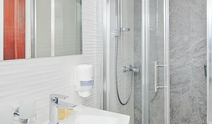 LUPUS MARE Bathroom