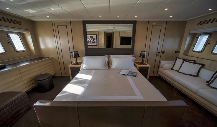 MANU Double cabin