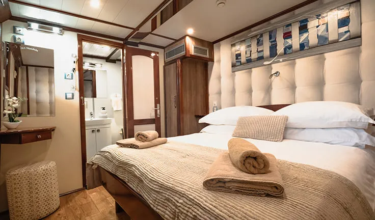 MENDULA Double cabin