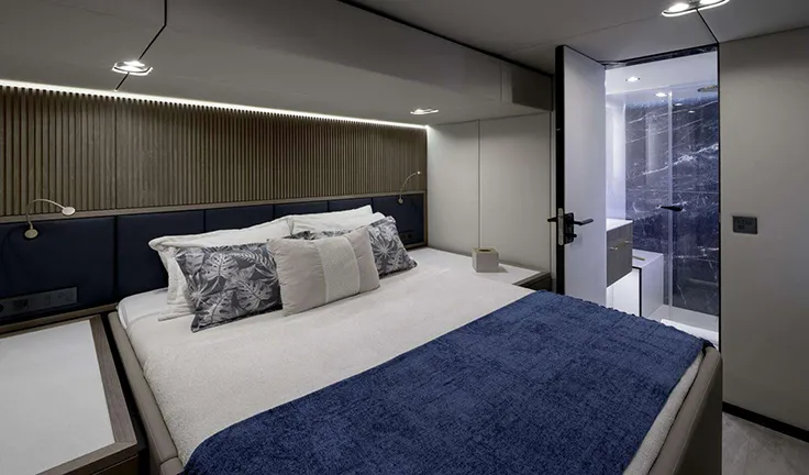 NAUTI NICKEL Double cabin