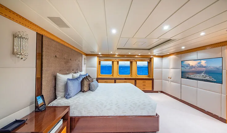 NITA K II Master cabin