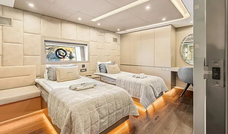 NORTH WIND Twin cabin