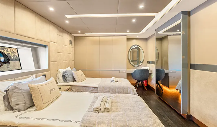 NORTH WIND Twin cabin