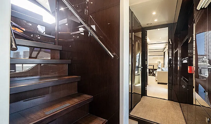QUANTUM Hallway