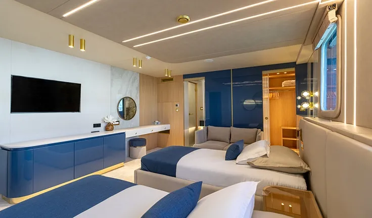 SCORPIOS Twin cabin