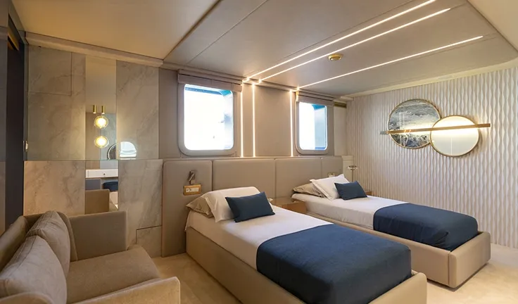 SCORPIOS Twin cabin