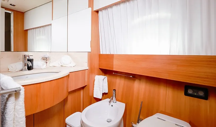SERENITY III Bathroom