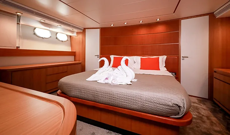 SERENITY III Double cabin