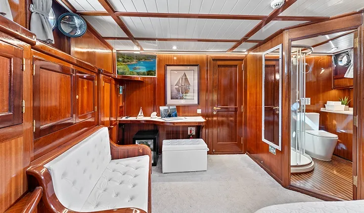SMART SPIRIT Master cabin