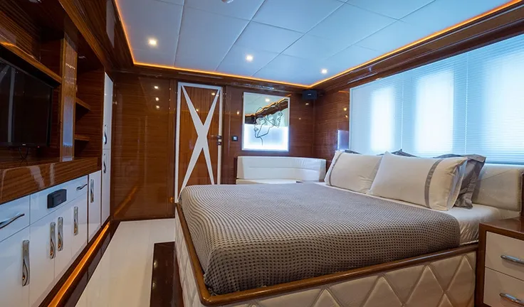 SON OF WIND Double cabin