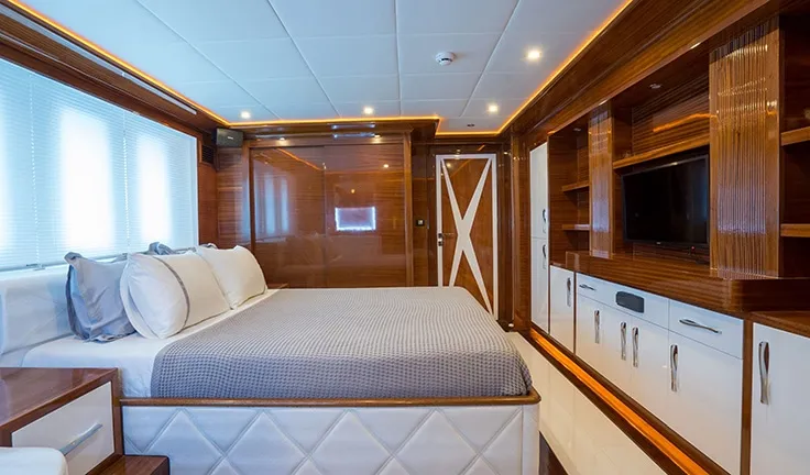 SON OF WIND Double cabin