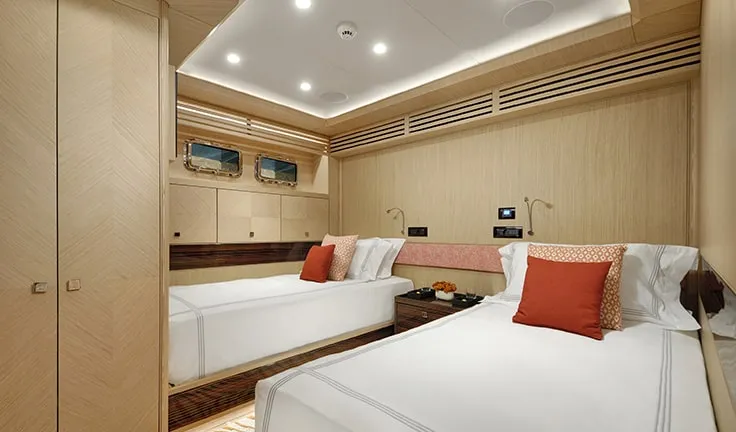 THAT'S AMORE Twin cabin