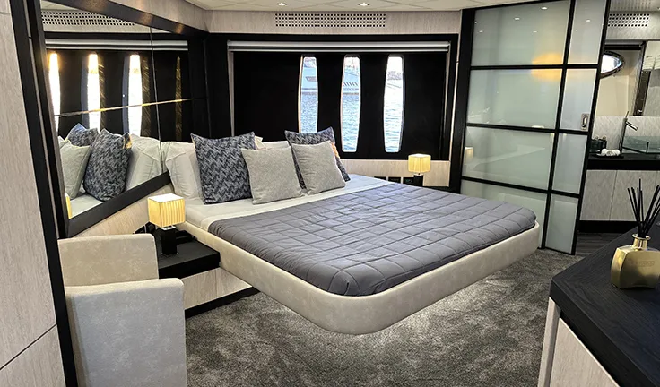 THYKE III Master cabin