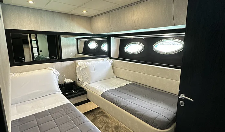 THYKE III Twin cabin