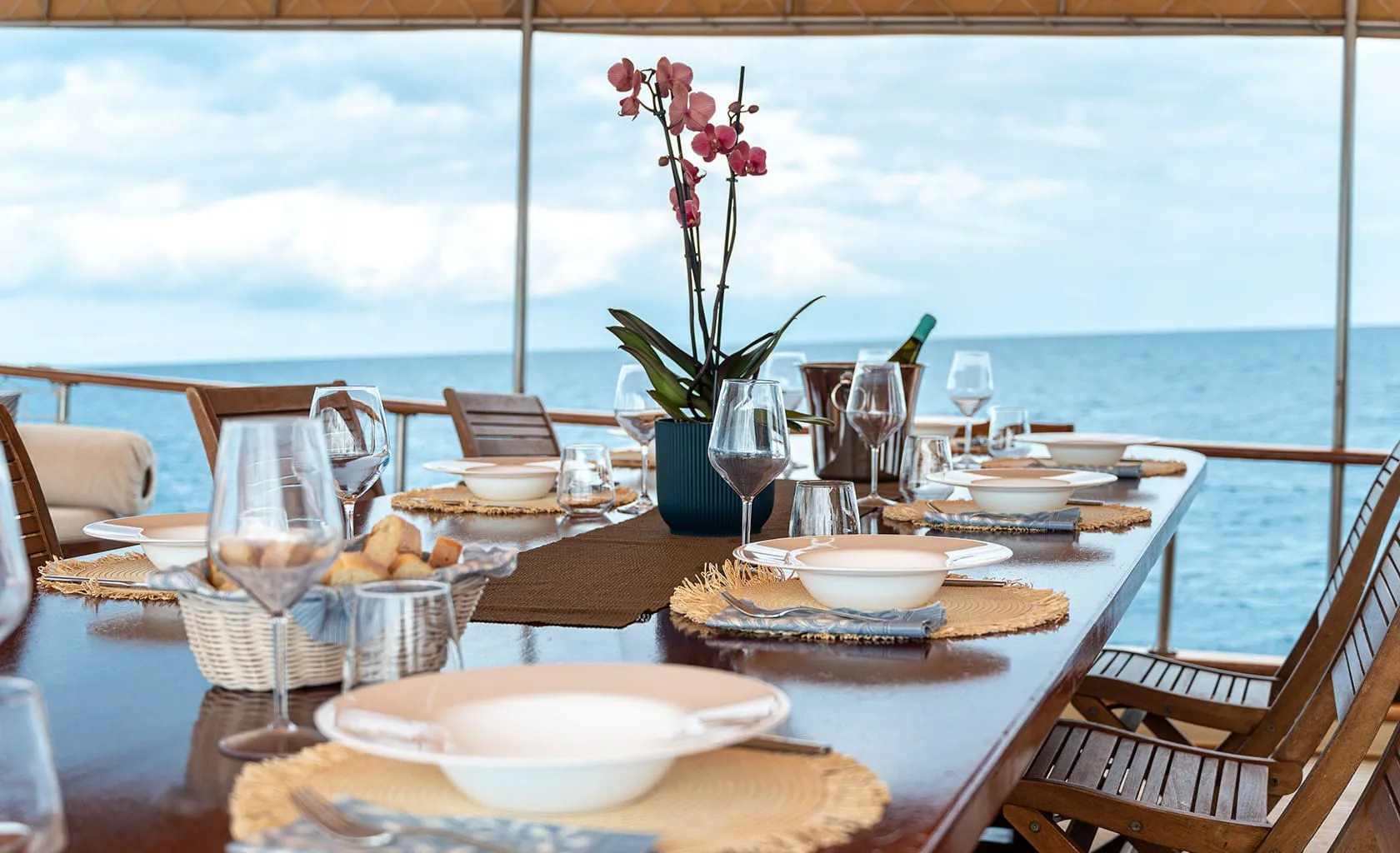 HANDE CAPO GALERA Table decoration