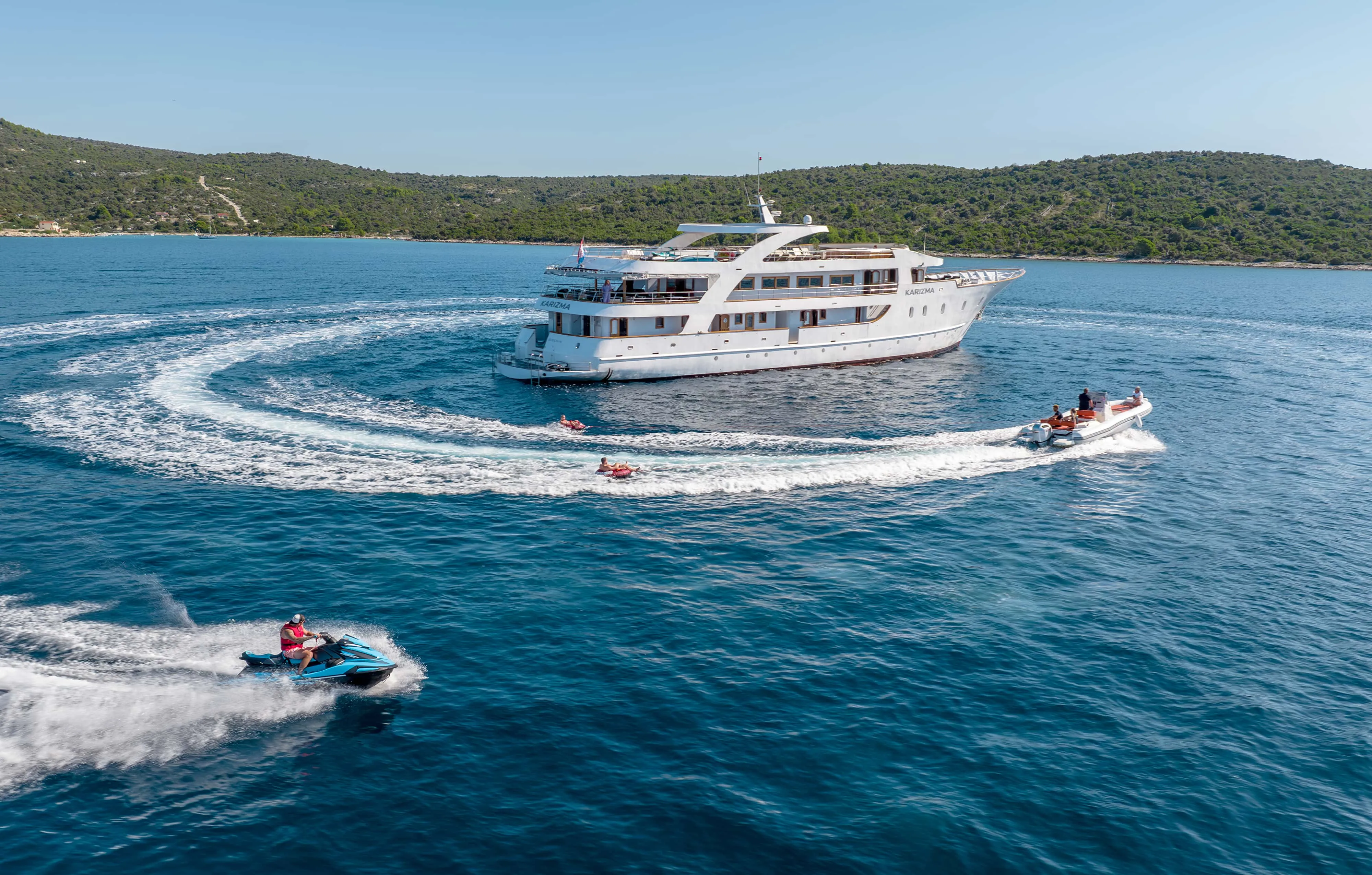 How a Day on a Yacht Charter Looks Like