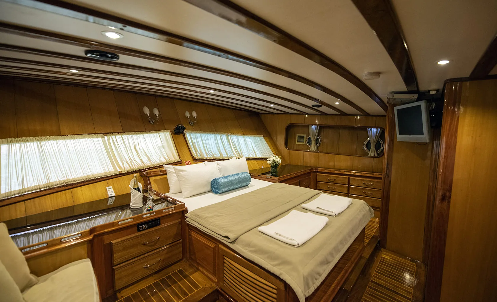 KAYHAN 5 Master cabin