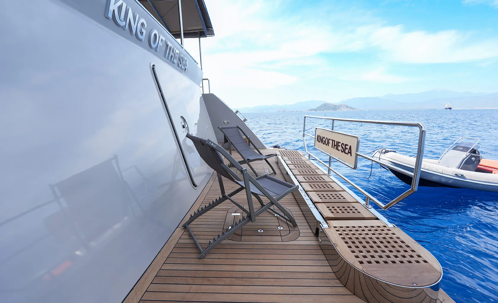 KING OF THE SEA Swimming platform